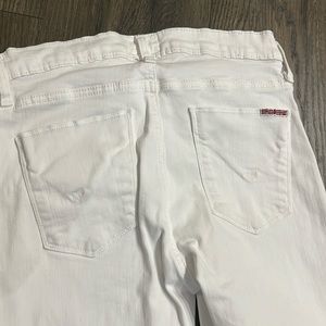 White skinny jeans for summer!
